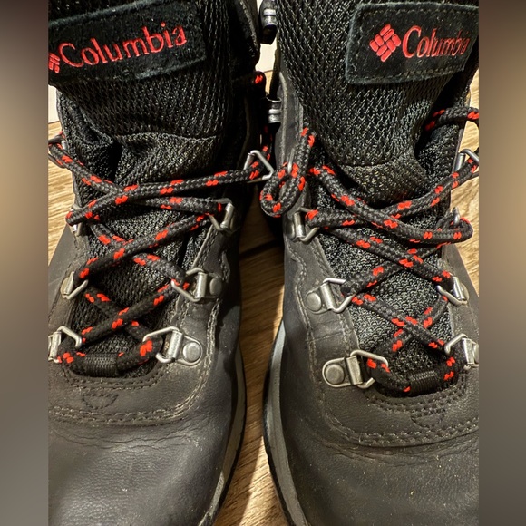 Columbia Newton Ridge Plus Waterproof Hiking Boot Women's - Picture 8 of 8